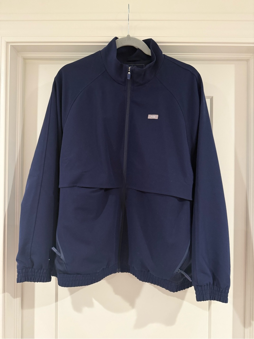 Figs Sydney Scrub Jacket